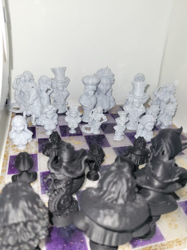 Ensemble complet de 32 pièces d'échiquier